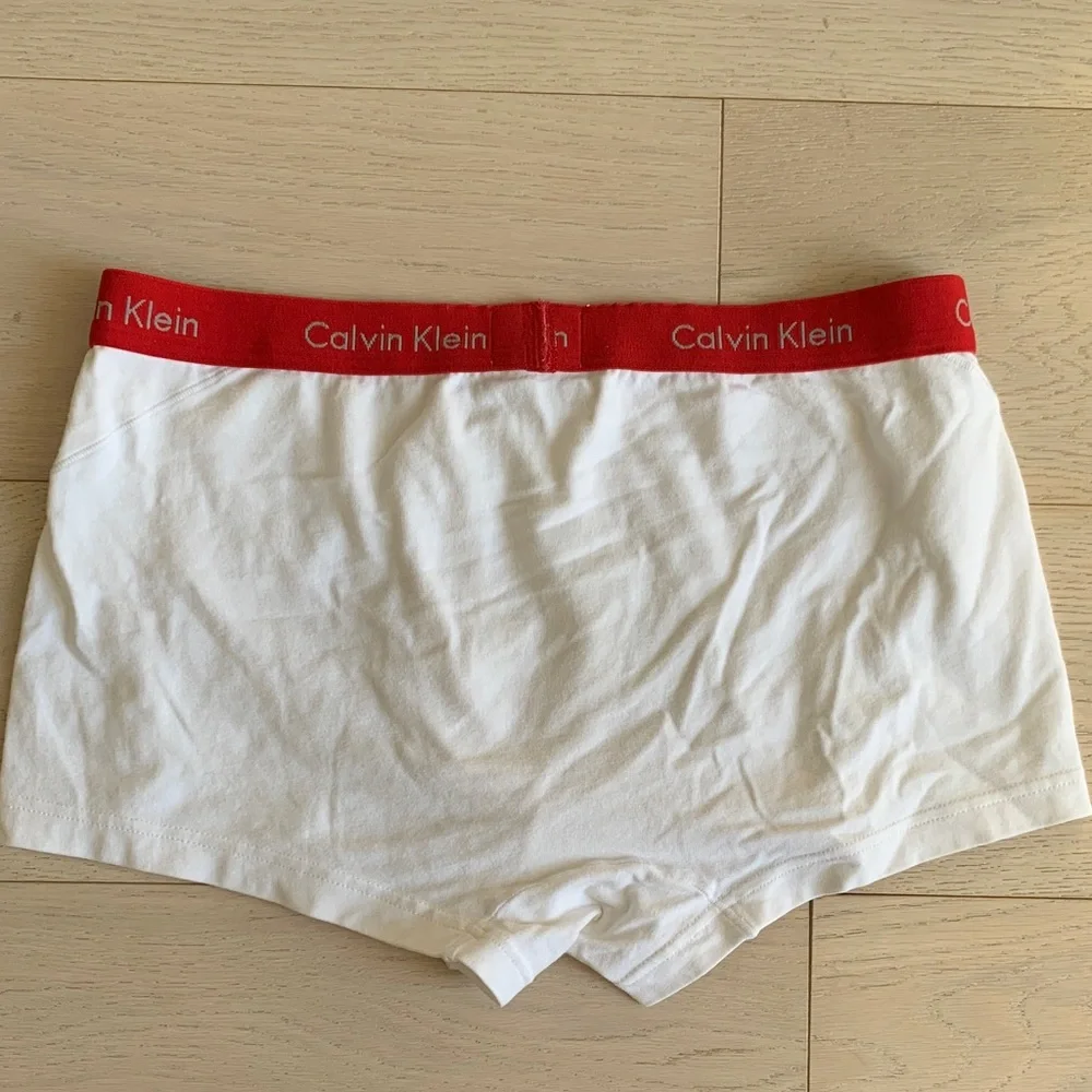 Calvin Klein White Boxer Briefs with Red Waistband - Picture 4 of 4